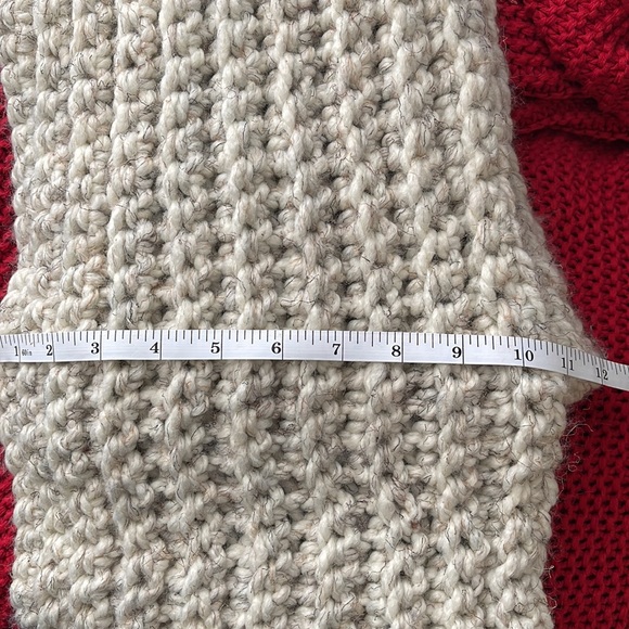 Infinity wool scarf. - Picture 8 of 8